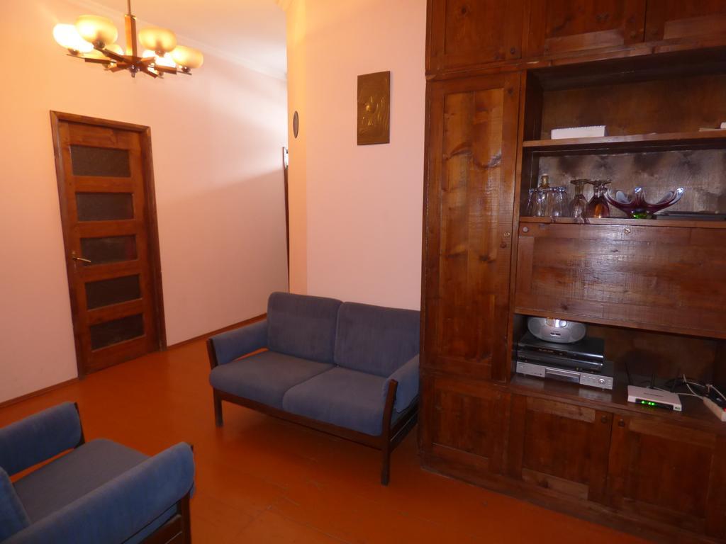 Guest House Kaldani Μέστια Εξωτερικό φωτογραφία